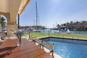 Waterside Apartment in Sotogrande Marina with Private Pool San Roque